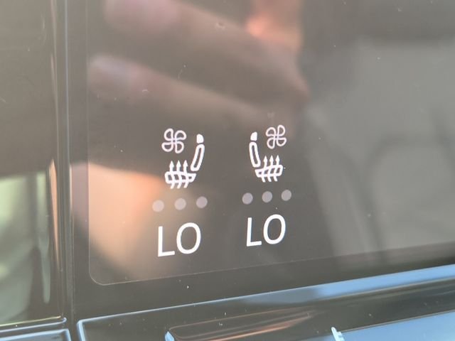 New 2026 Black Volkswagen SE w/Technology image 8