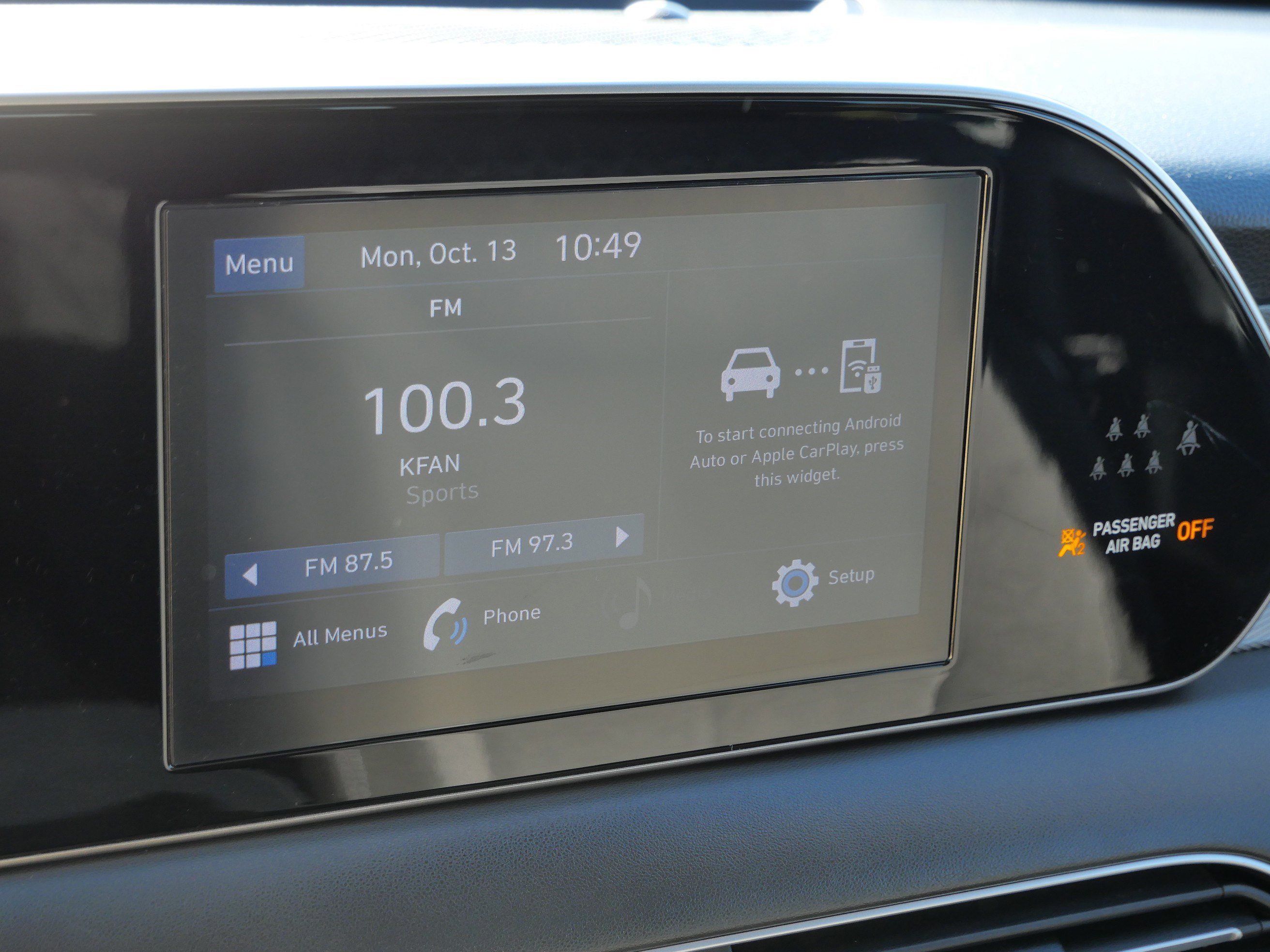Used 2021 Moonlight Cloud Hyundai SEL image 23