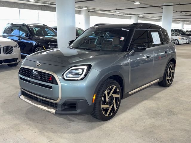 Used 2025 Green Metallic MINI Signature Plus image 4
