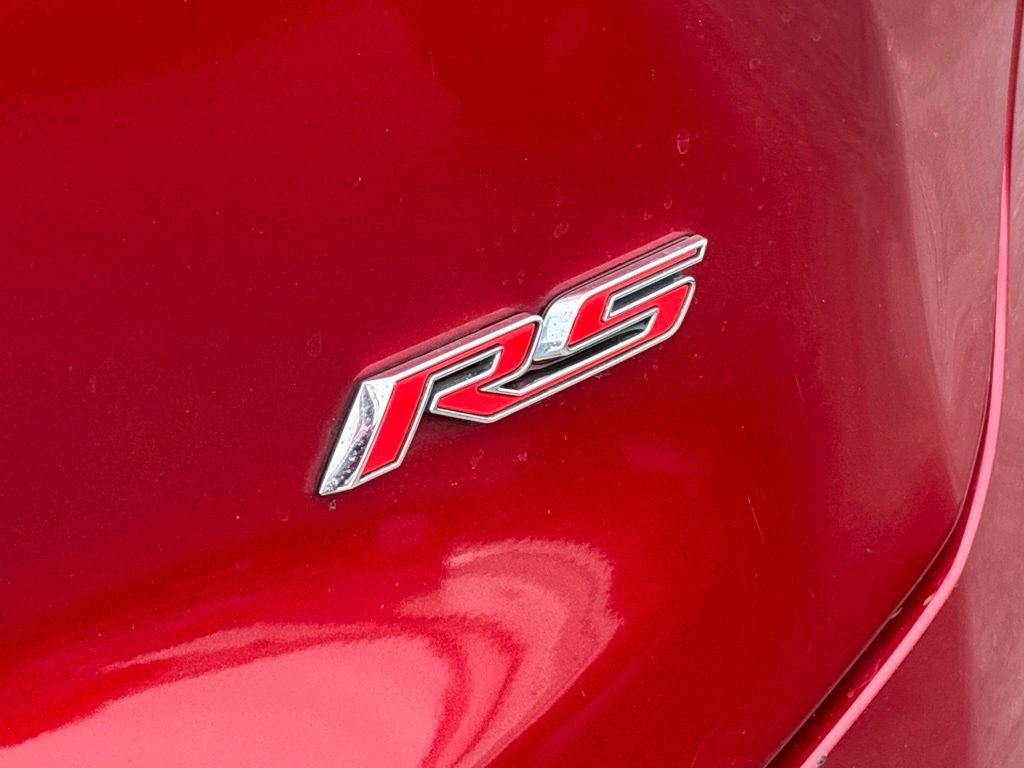 Used 2022 Red Chevrolet RS image 15