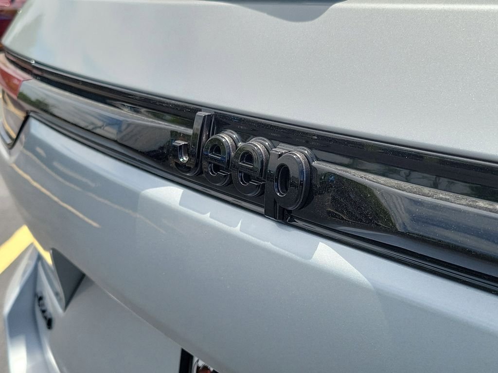 New 2026 Silver Zynith Jeep Limited Reserve image 6