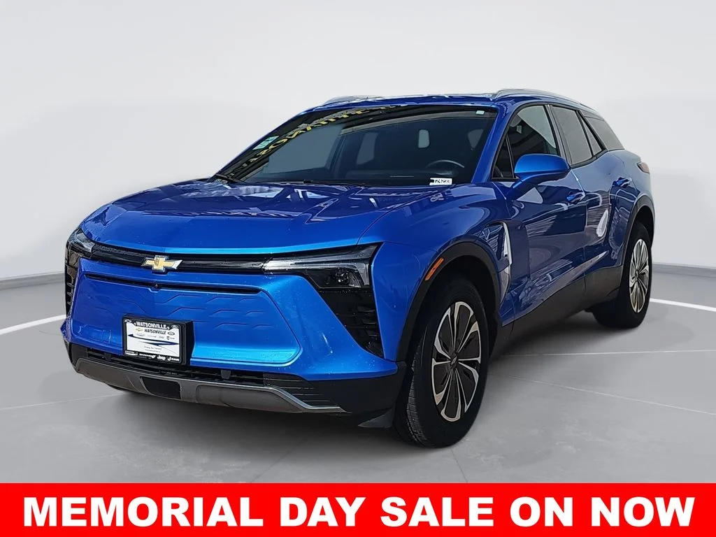 Used 2024 Blue Chevrolet LT image 7