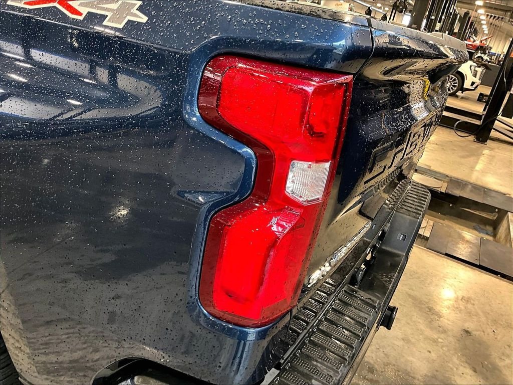 Used 2019 Blue Chevrolet RST image 35