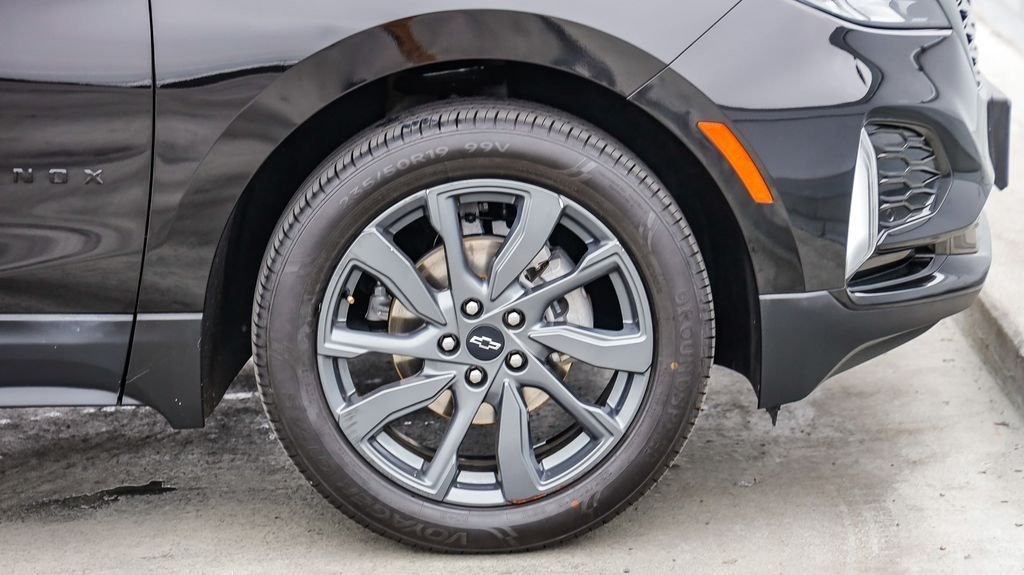 Used 2022 Black Metallic Chevrolet RS image 11