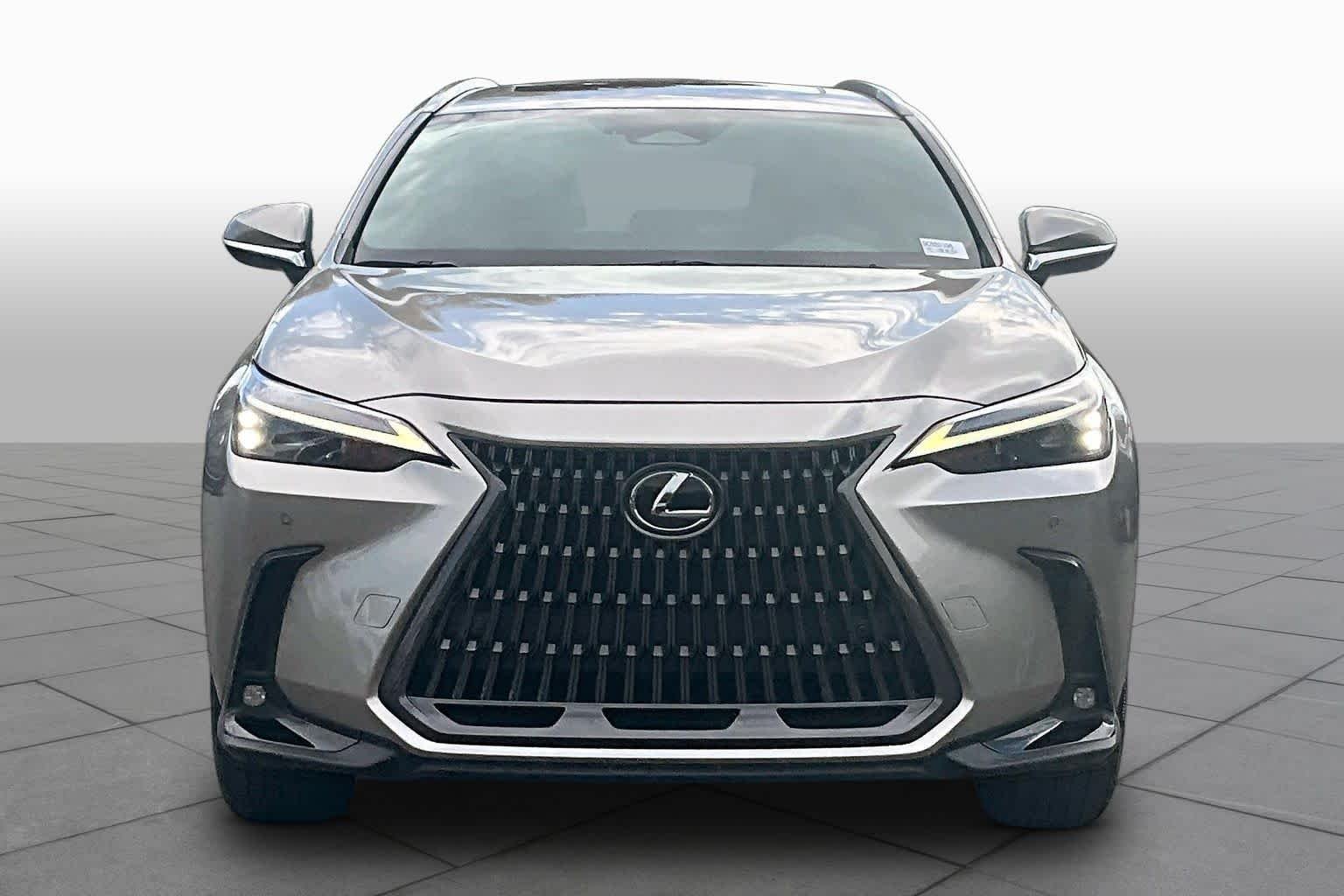 Used 2025 Atomic Silver Lexus Premium image 4