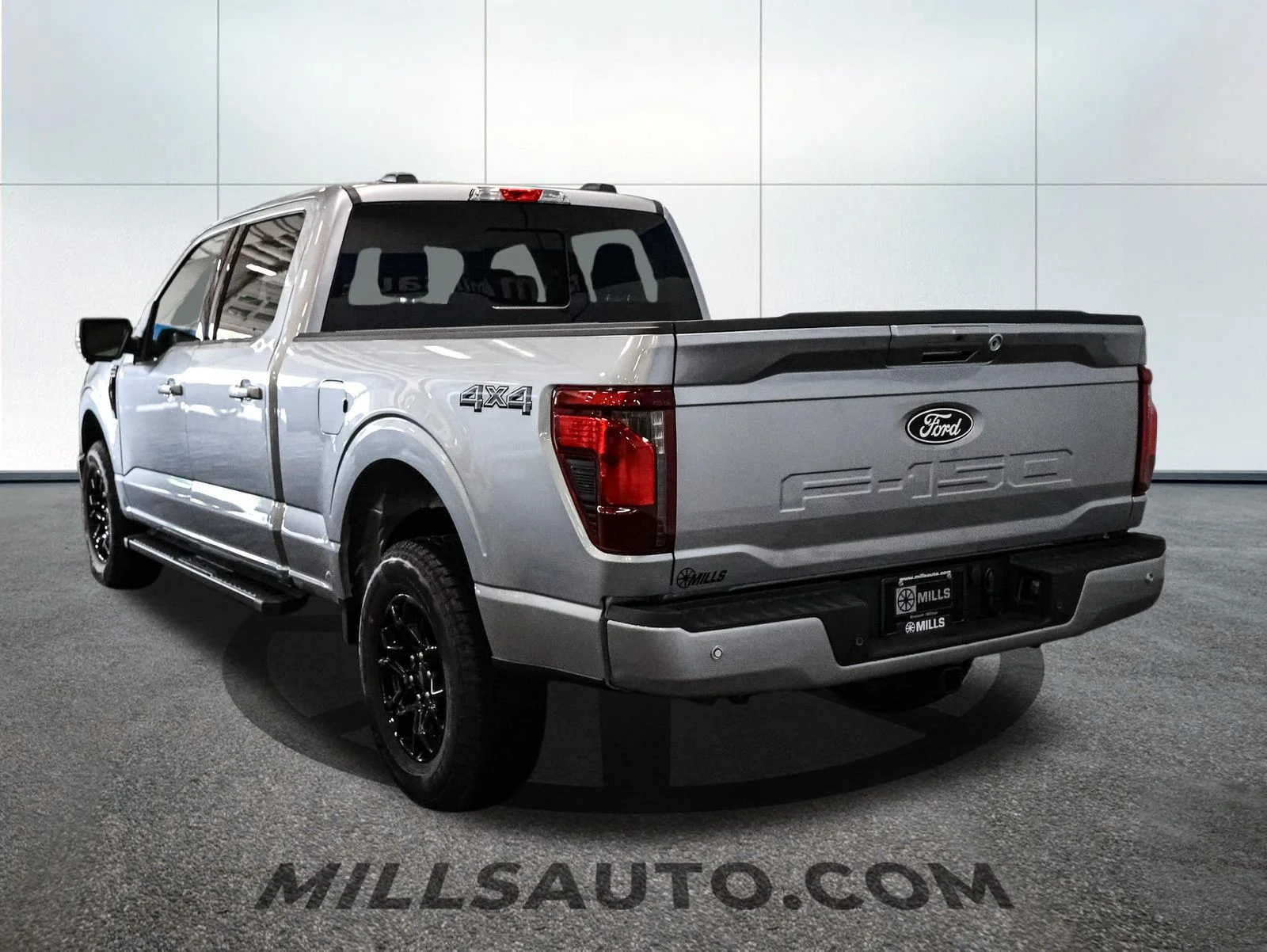 New 2026 Iconic Silver Metallic Ford XLT image 5