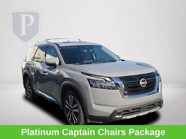 Used 2024 Gray Nissan Platinum image 4