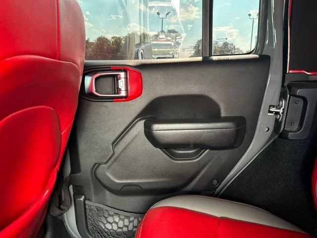 Used 2018 Gray Jeep Unlimited Sport S image 33