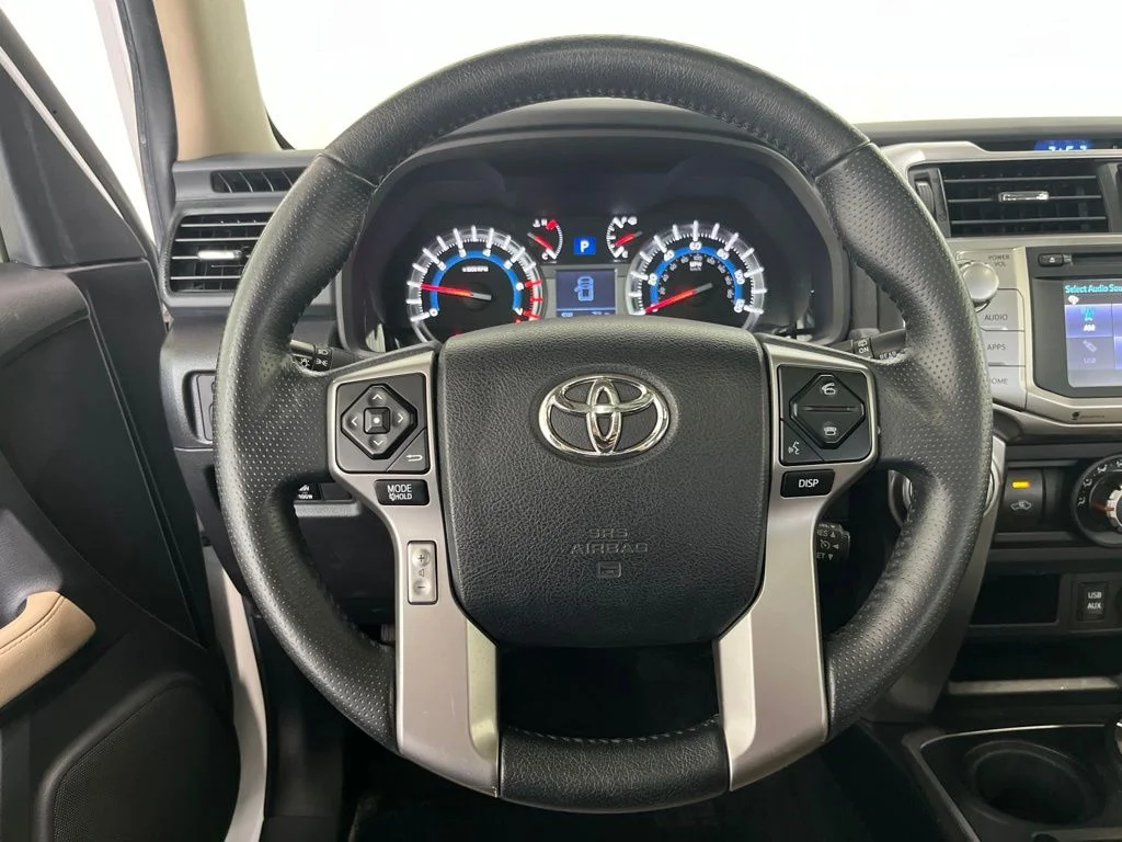 Used 2018 White Toyota SR5 Premium image 6