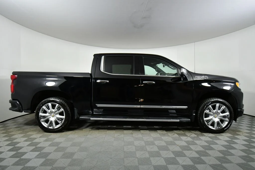 2023 Chevrolet Silverado 1500 High Country - Photo 15