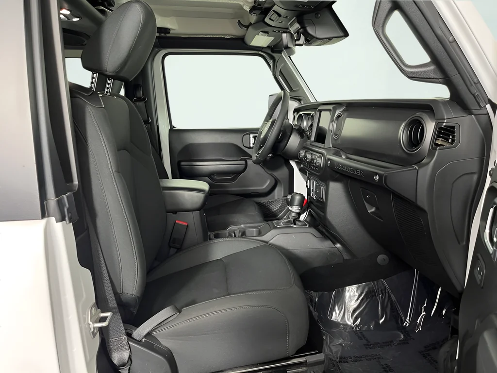 Used 2023 White Jeep Sport S image 13
