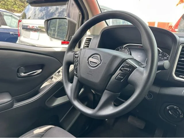 2023 Nissan Frontier SV - Photo 14