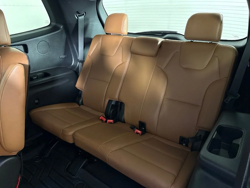Used 2024 Green Kia EX X-Line image 40