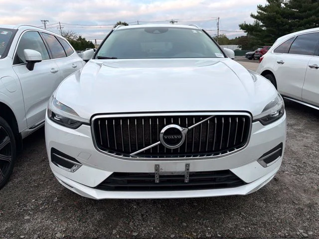 Used 2021 White Volvo T5 Inscription image 2