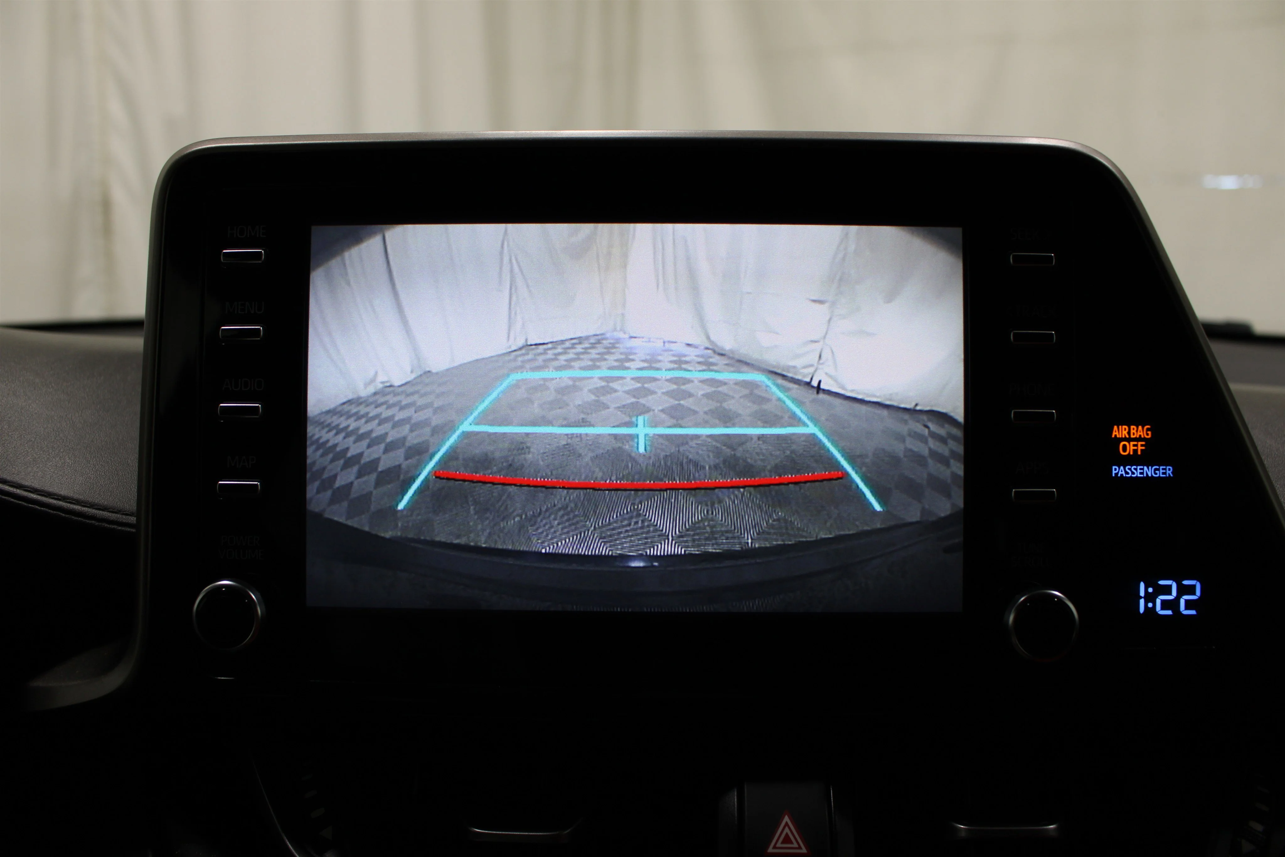 2019 Toyota C-HR XLE - Photo 15