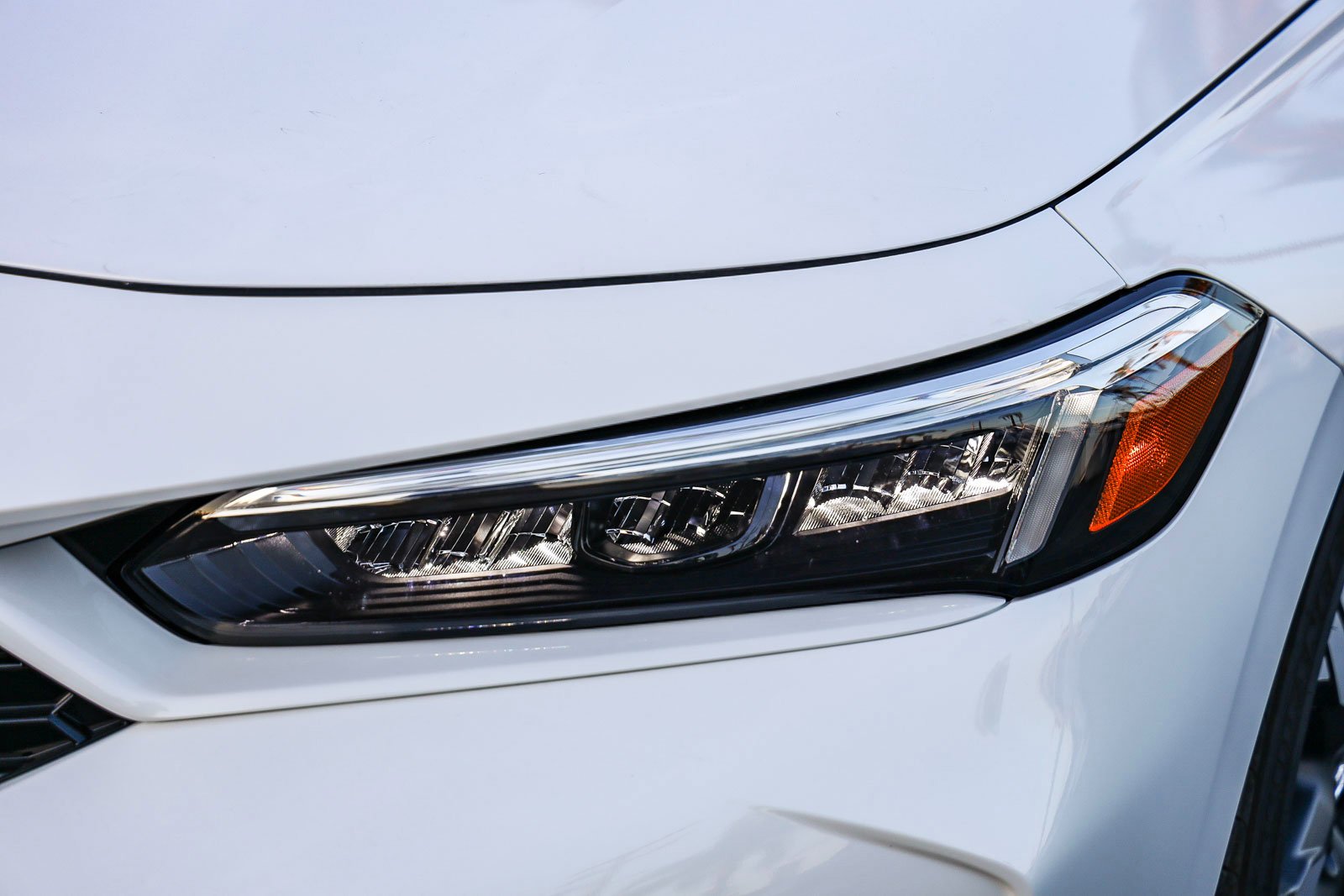 New 2026 Platinum White Pearl Honda Sport Touring CVT image 4