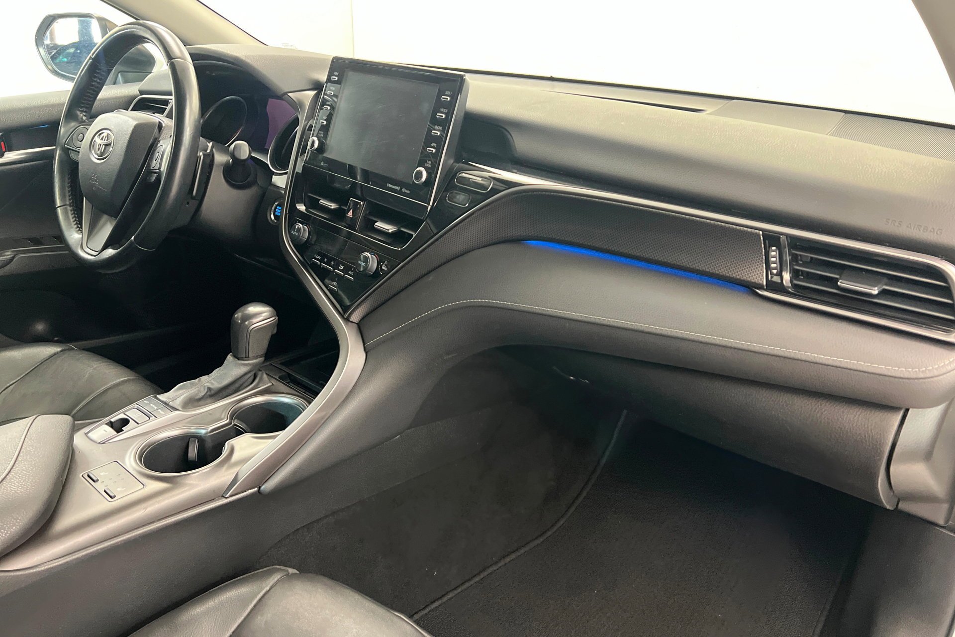 Used 2021  Toyota XSE image 24