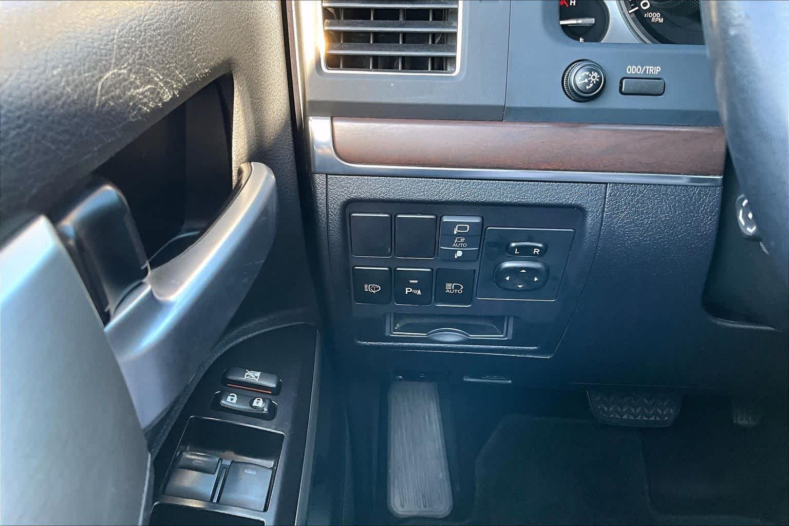 Used 2019 Magnetic Gray Metallic Toyota  image 30