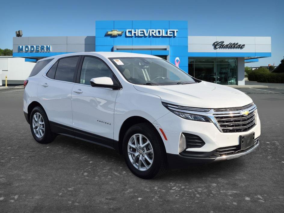 Used 2023 Summit White Chevrolet LT image 7