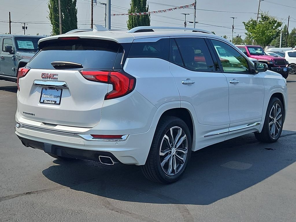 Used 2020 White Frost Tricoat GMC Denali image 6