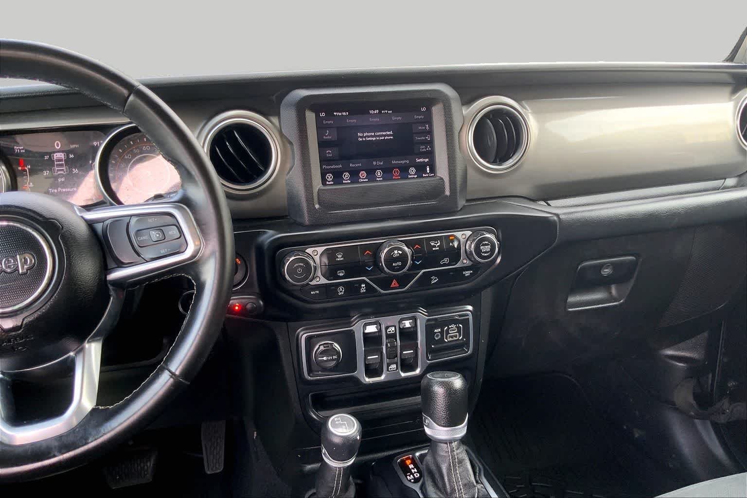 Used 2020 Black Clearcoat Jeep Sahara image 7