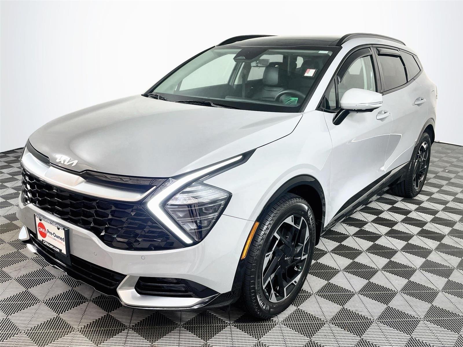 Used 2025 Wolf Gray Kia SX-Prestige image 3