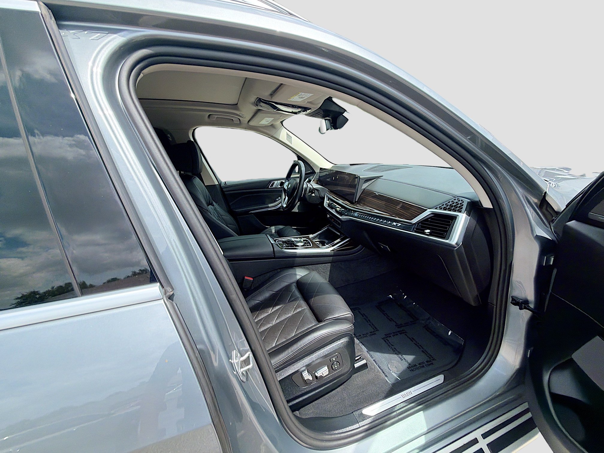 2024 BMW X7 40i - Photo 32