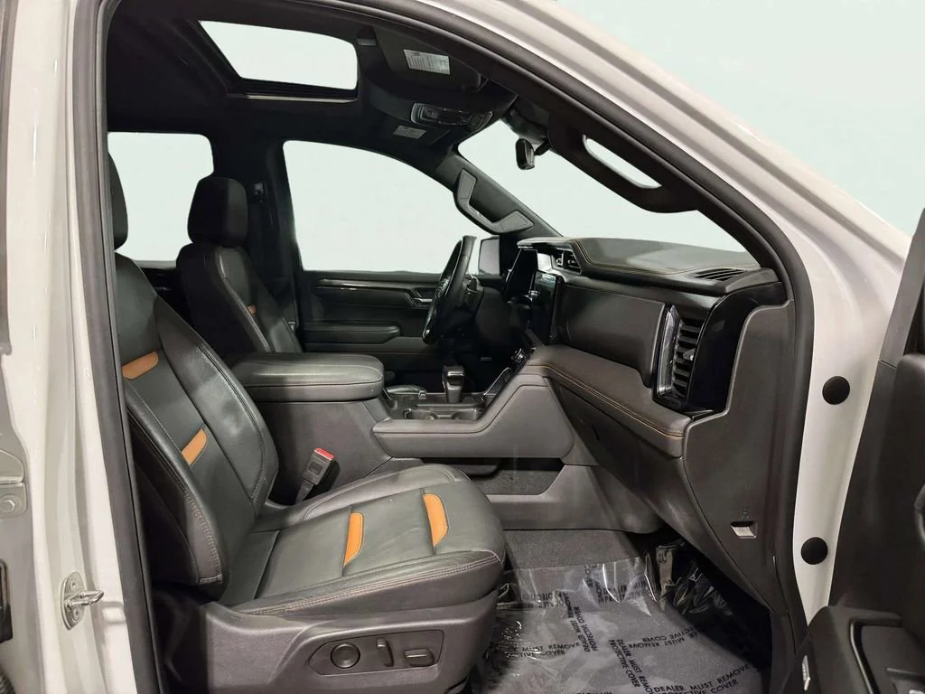 Used 2024 Summit White GMC AT4 image 30