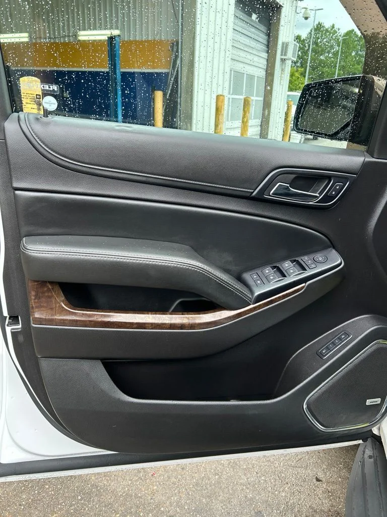 Used 2015 White Chevrolet LT image 33
