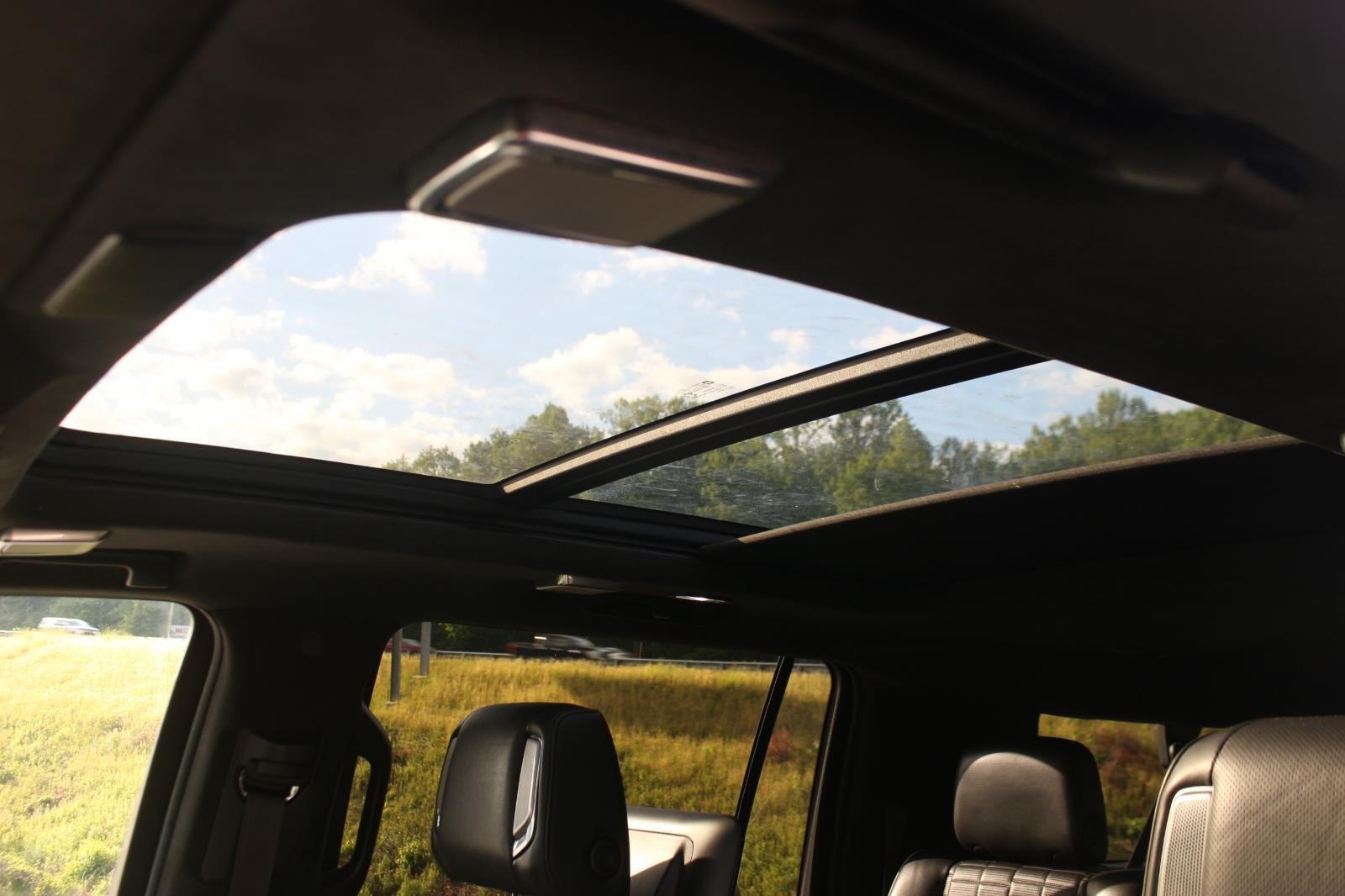 Used 2021 BLACK RAVEN Cadillac Sport Platinum image 32