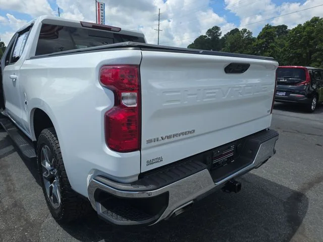 Used 2024 White Chevrolet LT image 35