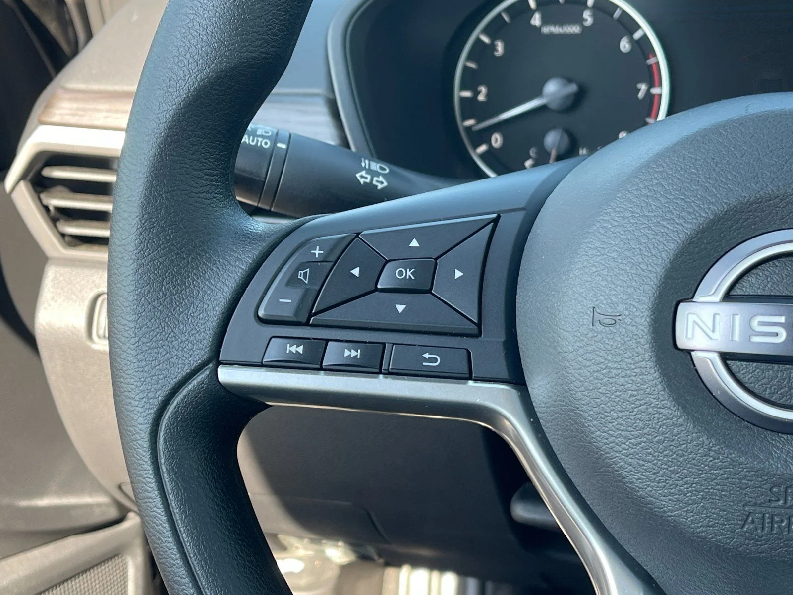 Used 2026 Gray Nissan 2.5 SV image 25