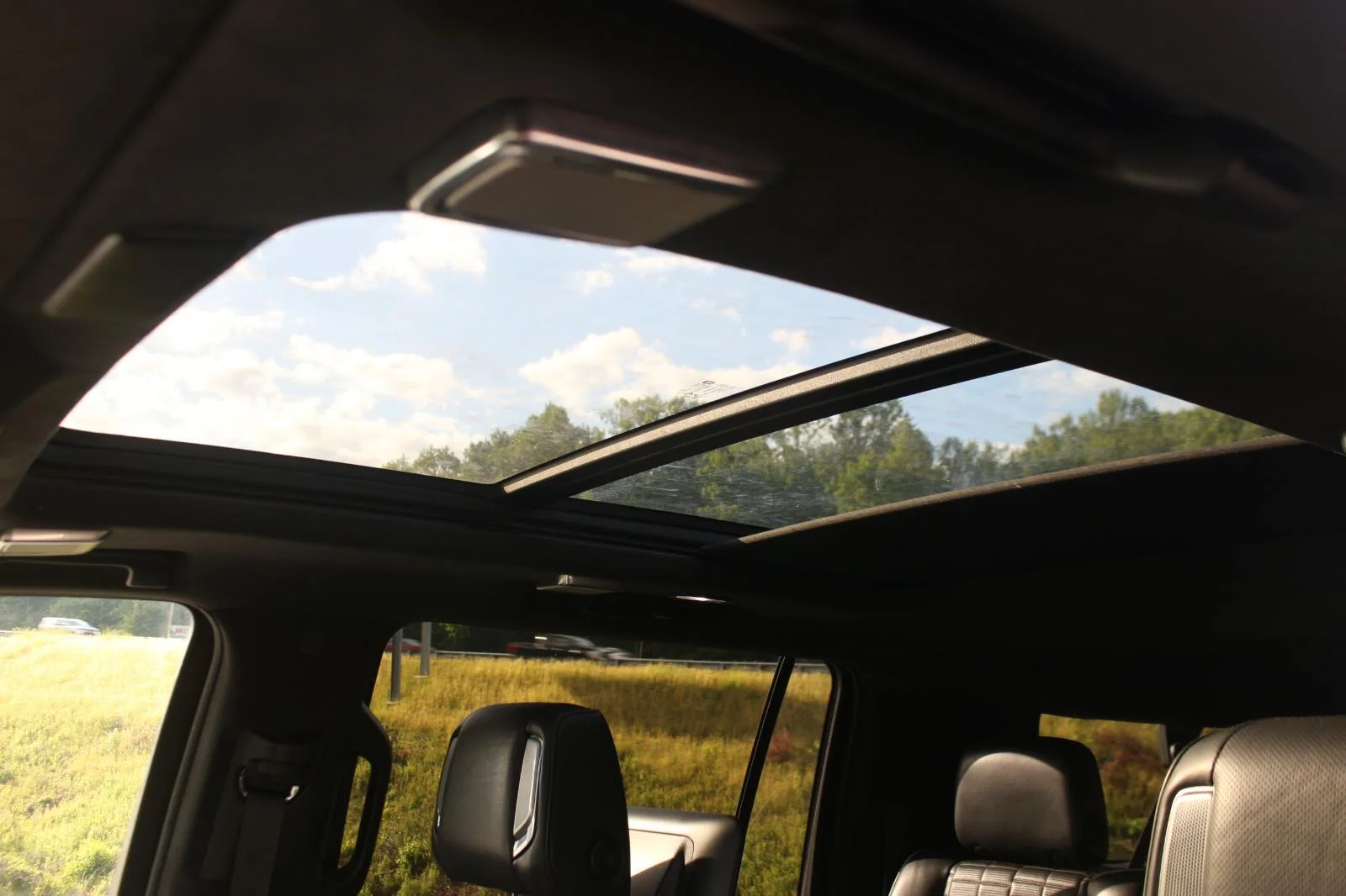 Used 2021 BLACK RAVEN Cadillac Sport Platinum image 32