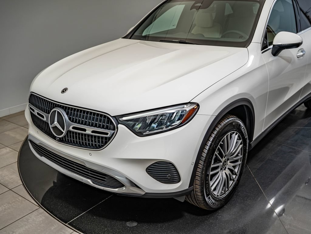 New 2027 Polar White Mercedes-Benz GLC 300 image 14