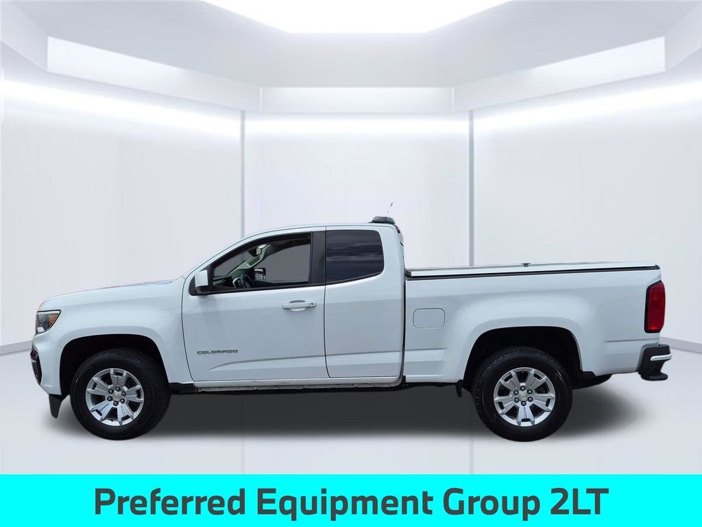 Used 2022 White Chevrolet LT image 2