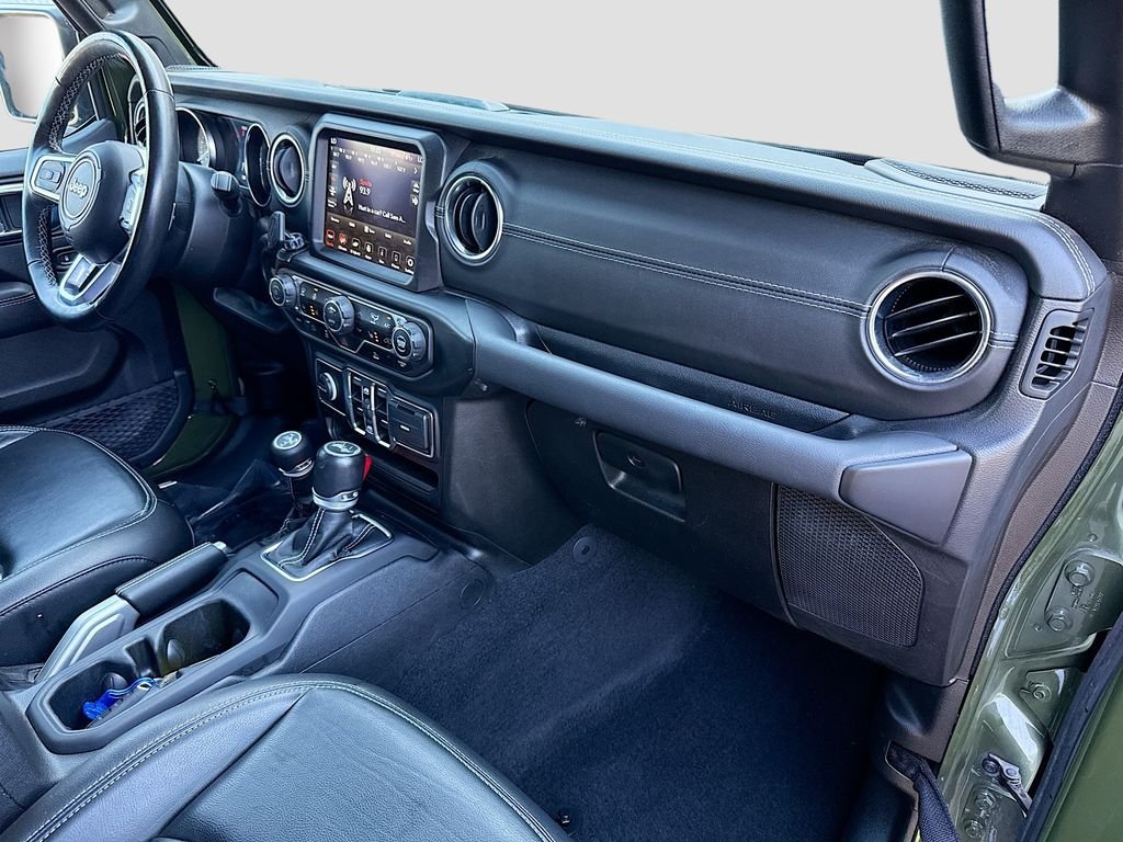 Used 2021 Sarge Green Clearcoat Jeep Unlimited Sahara image 26