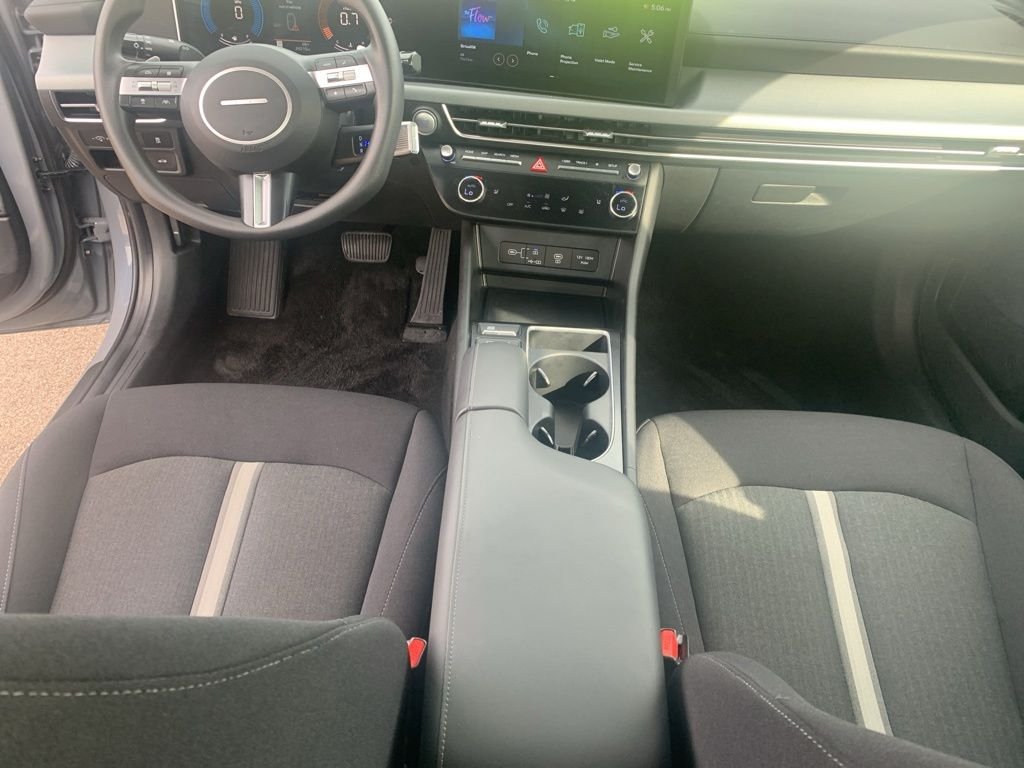 Certified Used 2025 Blue Hyundai SEL image 9