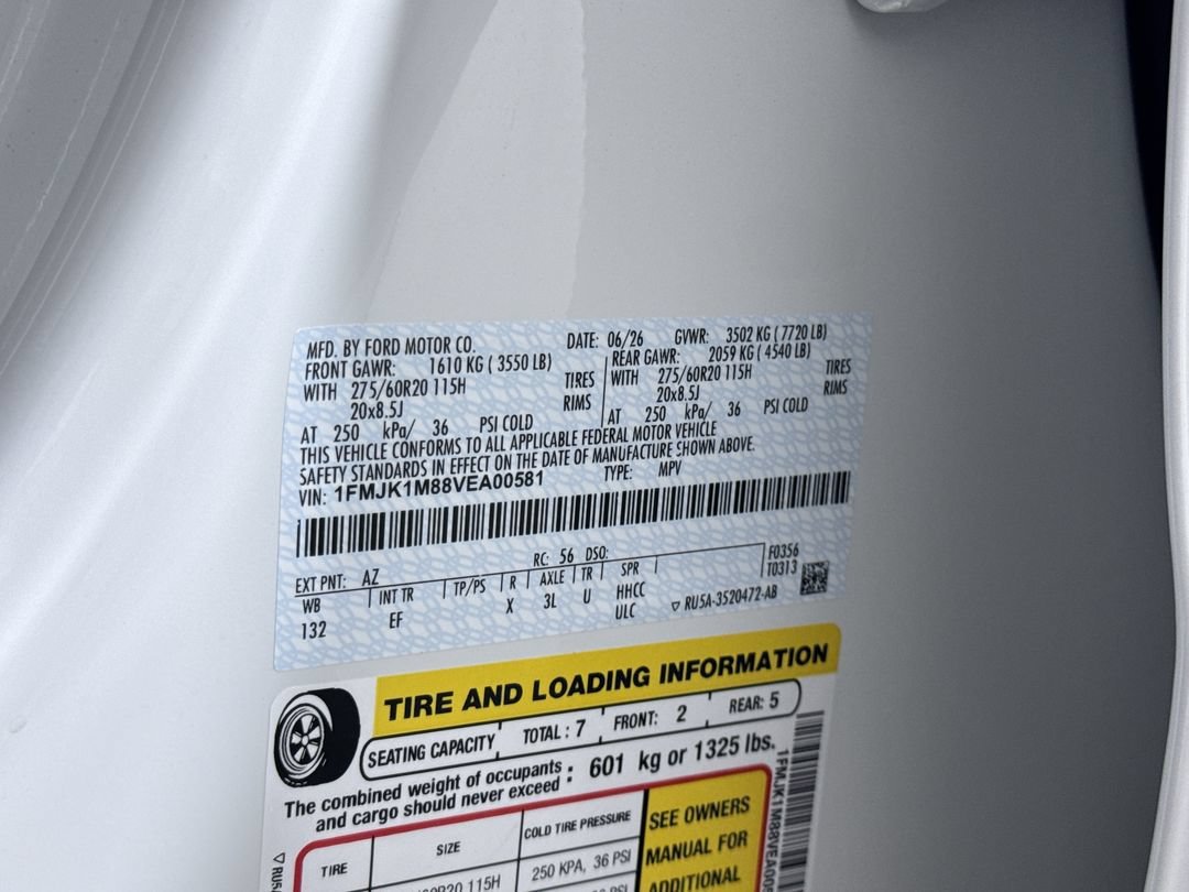 New 2027 Star White Metallic Tri-Coat Ford Platinum image 12