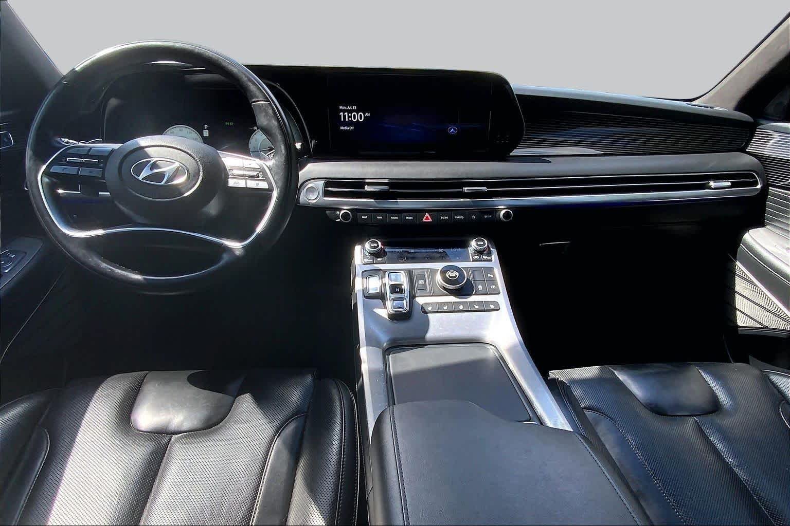 Used 2023 Abyss Black Pearl Hyundai Calligraphy image 15