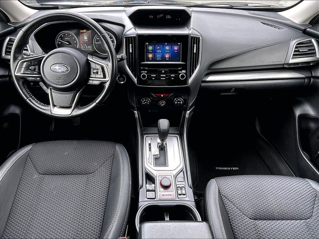 Used 2022 Crystal Black Silica Subaru Premium image 16
