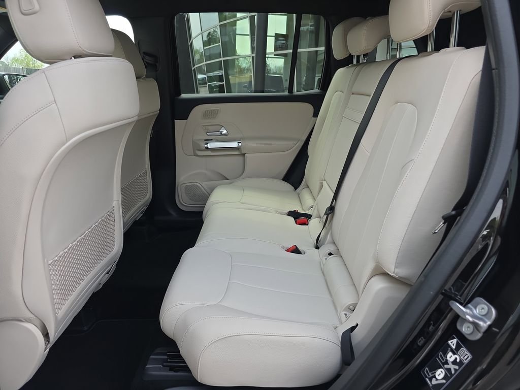 New 2026 Black Mercedes-Benz GLB 250 image 12