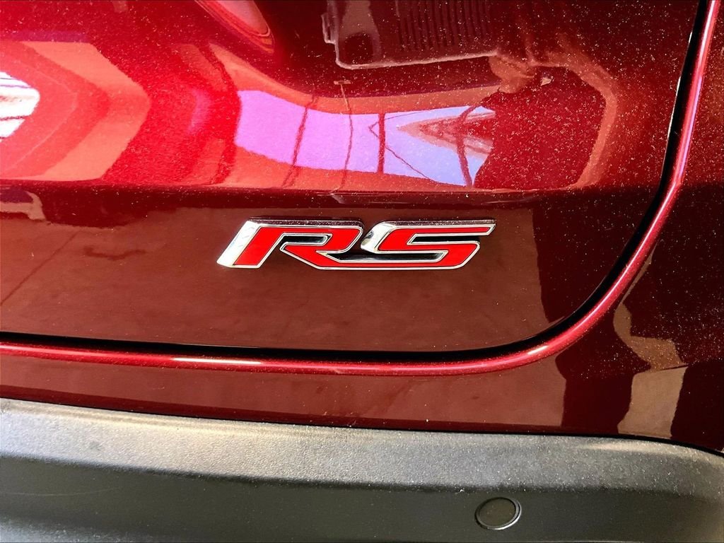 Used 2024 Red Chevrolet 1RS image 30