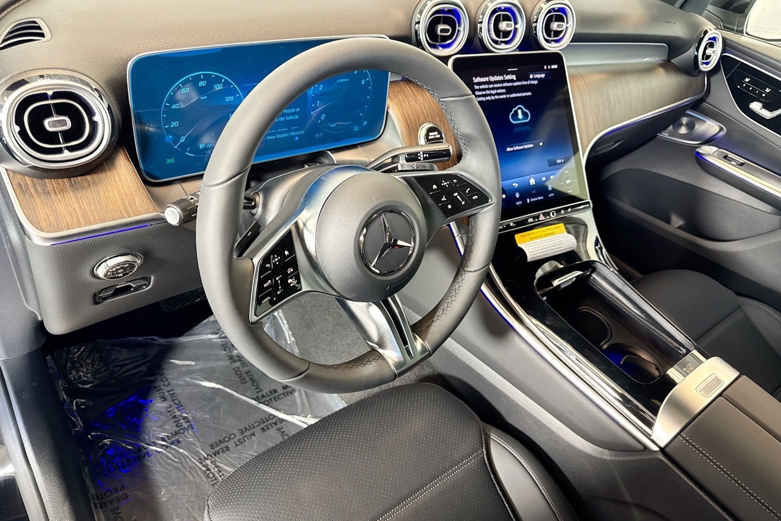 New 2026 Black Mercedes-Benz GLC 300 image 9