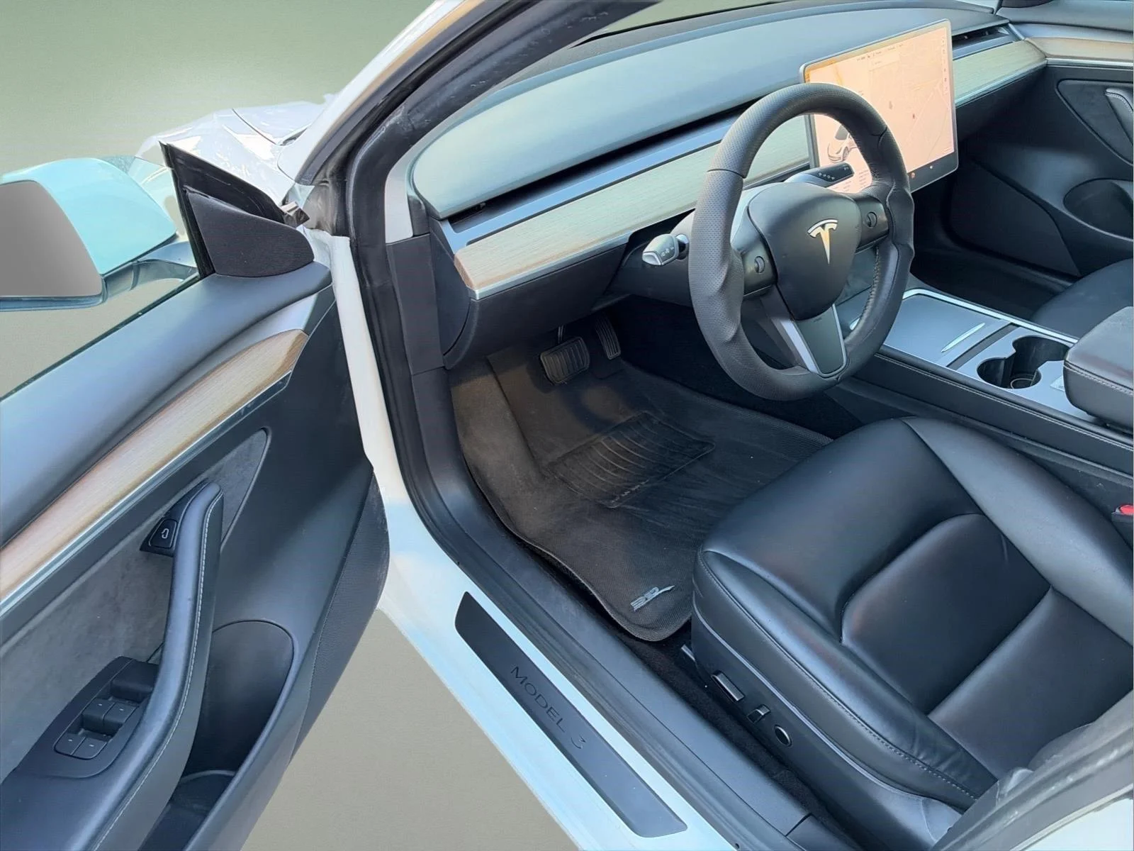 Used 2022  Tesla Long Range image 15