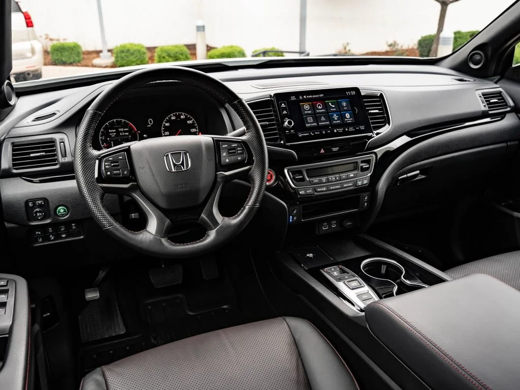 Used 2024 White Honda Black Edition image 4