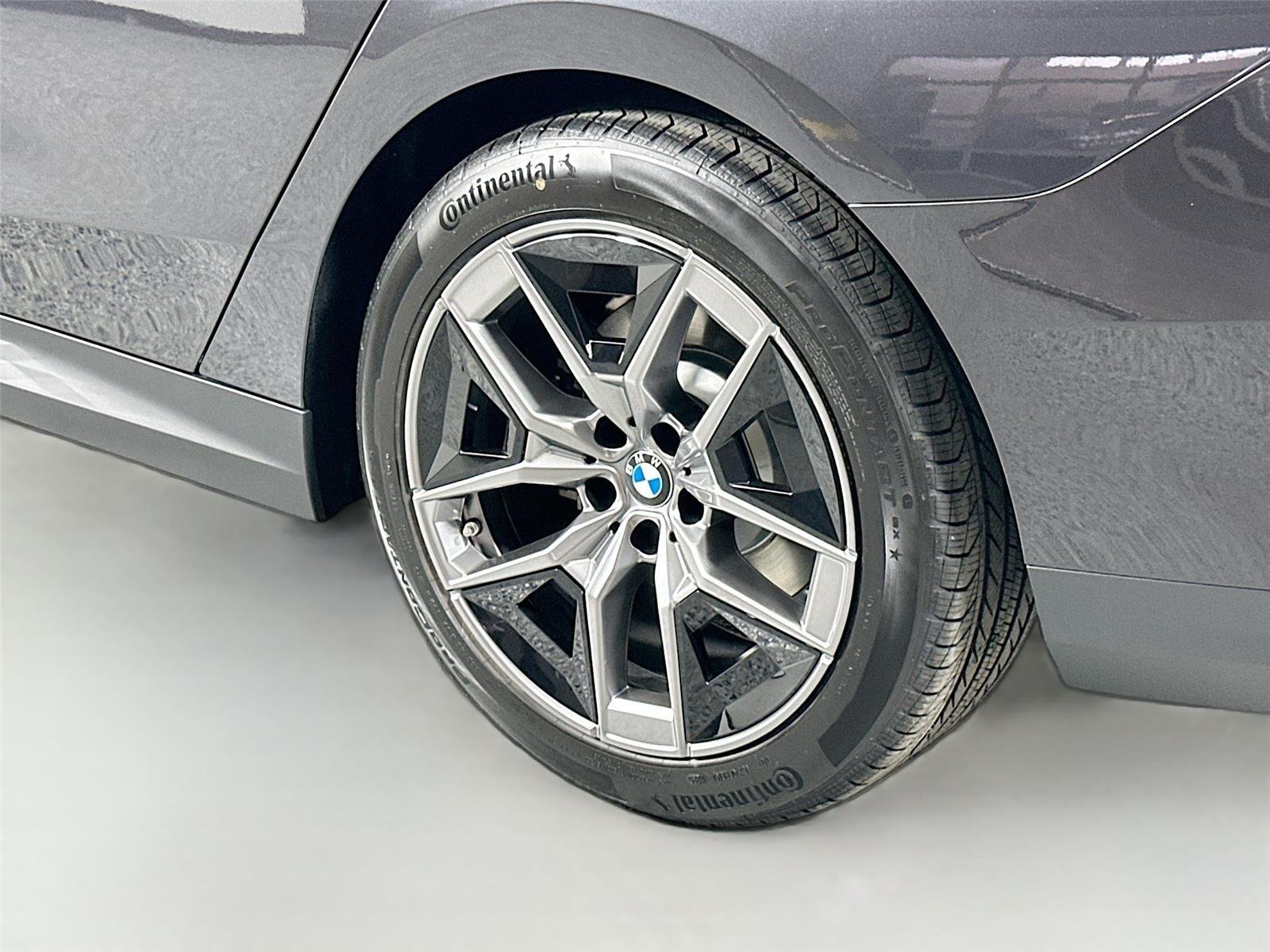 Certified Used 2026 Dark Graphite Metallic BMW 530i image 9