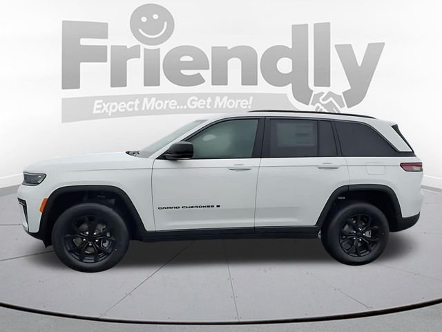 New 2026 Bright White Clear-Coat Exterior Paint Jeep Altitude image 2
