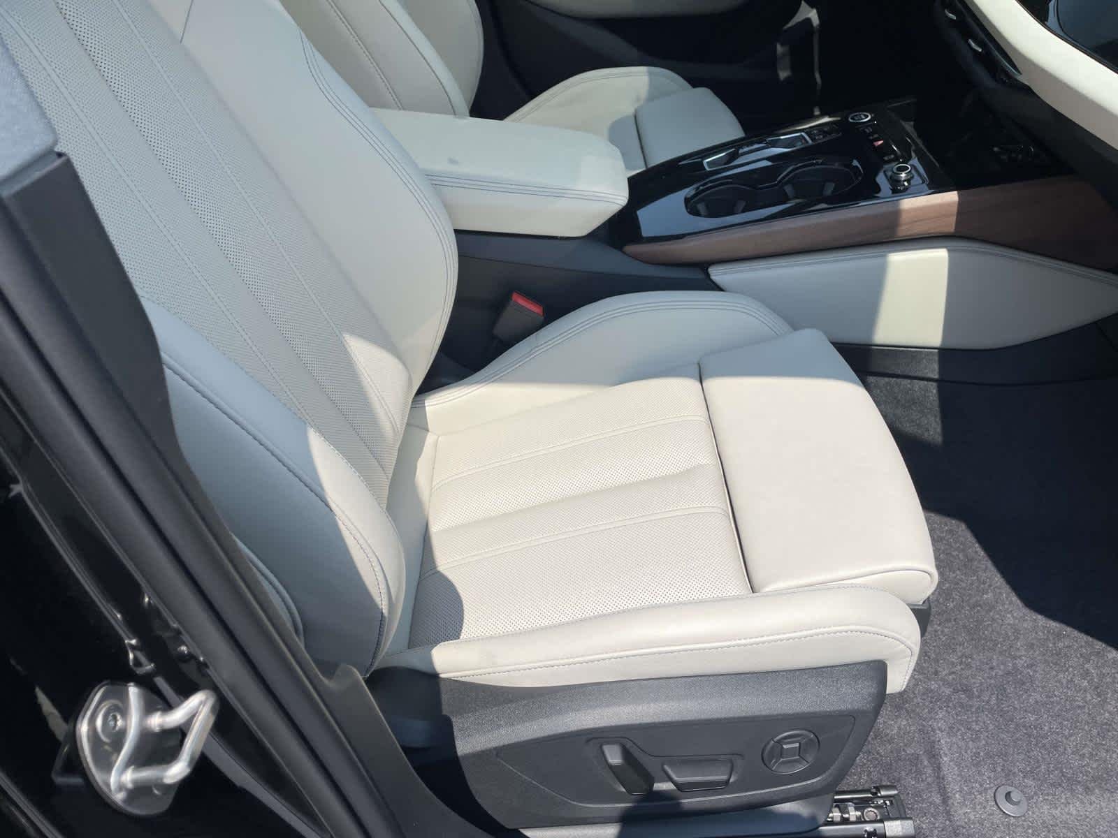 New 2026 0E0E/Black Audi Premium Plus image 22