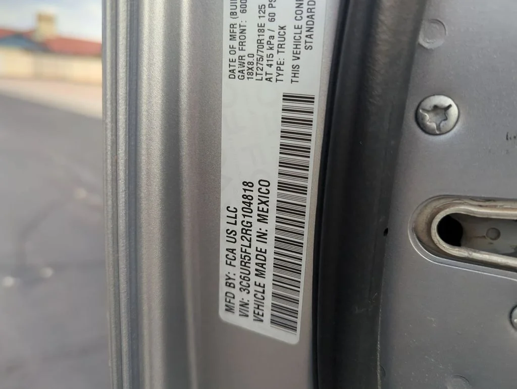 Used 2024 Silver Ram Laramie image 30