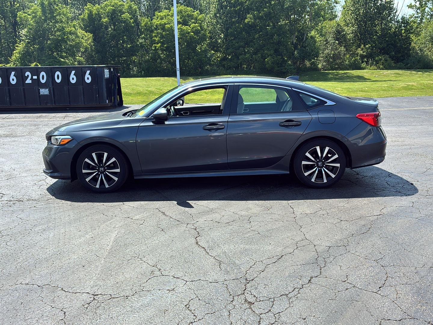 Used 2024 Meteorite Gray Metallic Honda EX image 11